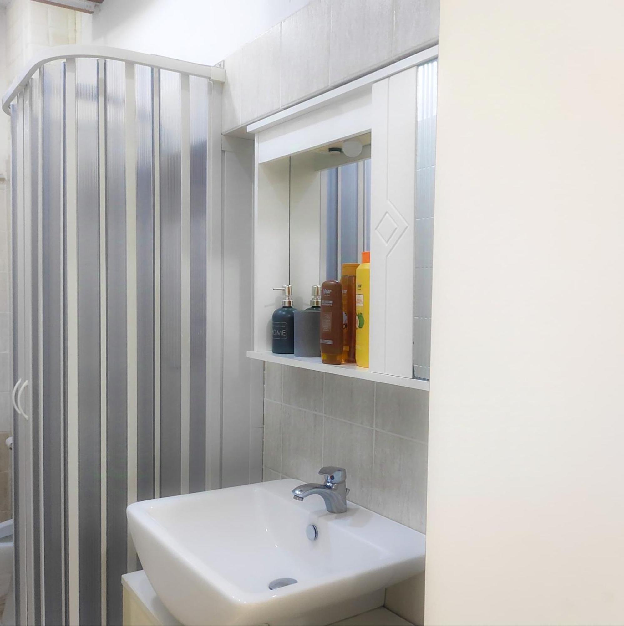 76 Avenue Suites Wi-Fi - Shuttle レッジョ・ディ・カラブリア エクステリア 写真